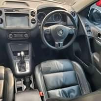 A picture of Volkswagen tiguan 2013 model