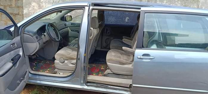 A picture of Toyota sienna