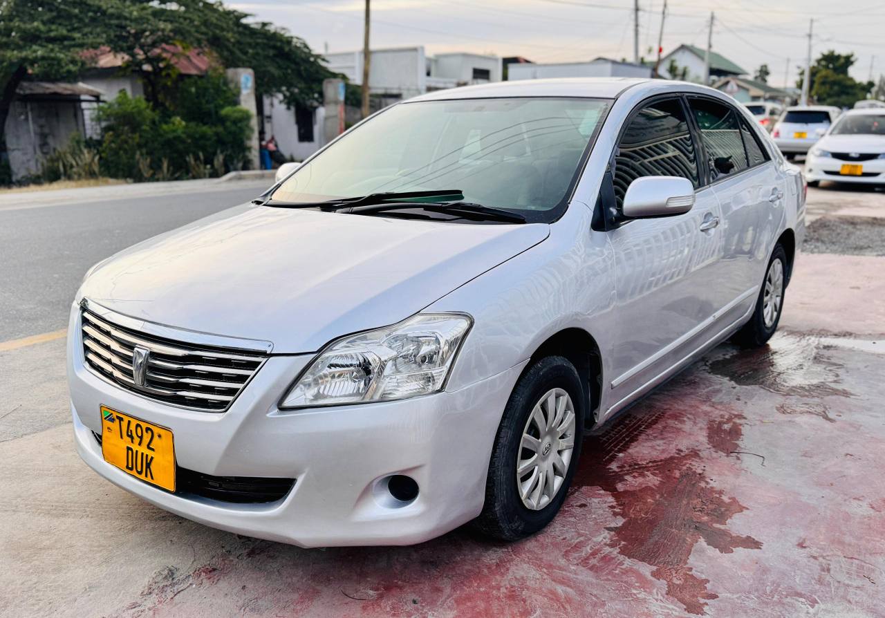 A picture of Toyota premio new