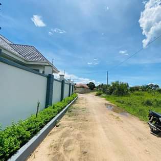 A picture of KIWANJA KINAUZWA BEI YA KUTUPA