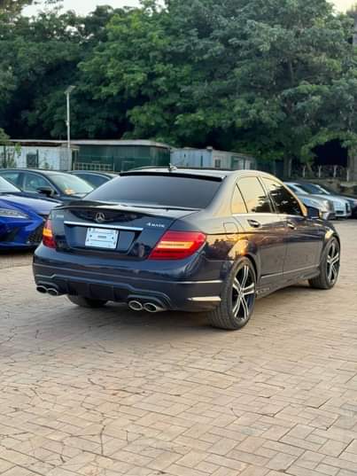 A picture of 2013 MERCEDES BENZ C300