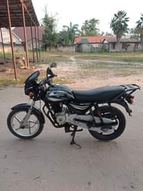 A picture of Boxer 125cc inauzwa Call WhatsApp 0766670030 Maongezi yapo