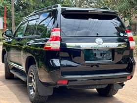 A picture of Toyota Land Cruiser Prado TX 2016 model petrol engine available