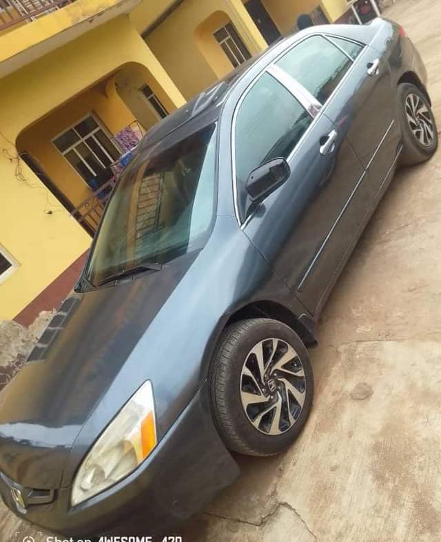 A picture of 2004 Honda accord