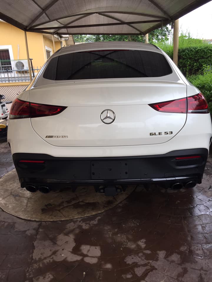 A picture of Foreign used 2021 on belt GLE53 AMG biturbo Engine Going