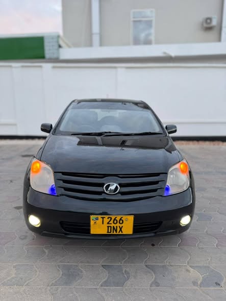 A picture of Toyota ist new Cc 1290 Full documents Bei 10 8mill