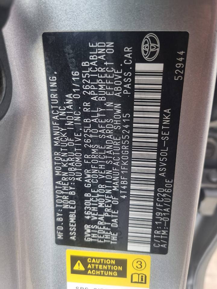 A picture of Toks 2016 toyota camry in ilorin