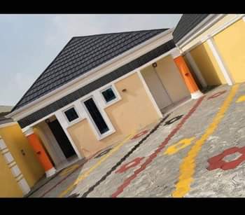 A picture of 3bedroom bungalow 1 self contain for sale