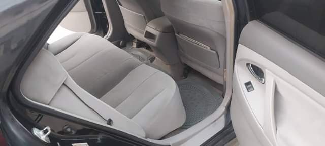 A picture of 2008 model Toyota Camry Freshly baked with oven No single