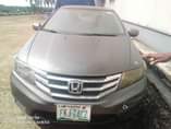 A picture of 800k 2014 model Honda City manual Ac chilling Engine silent