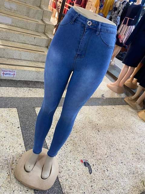 A picture of Skin jeans