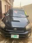 A picture of Toyota RAV4 2003