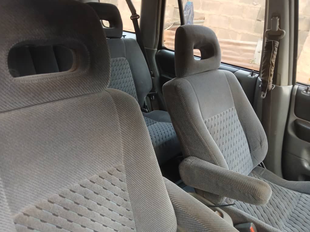 A picture of Honda CR V 05