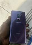 A picture of samsung galaxy s9 ram6 gb64 ina crek ambazo hazna madhara