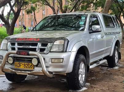 classifieds/cars isuzu