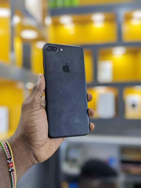 A picture of Iphone 7 plus