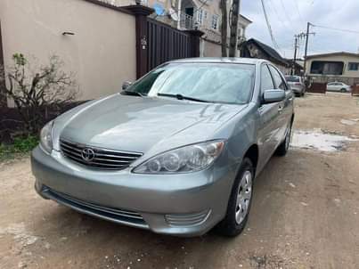 A picture of Toyota Camry 06 less than a year used but painted