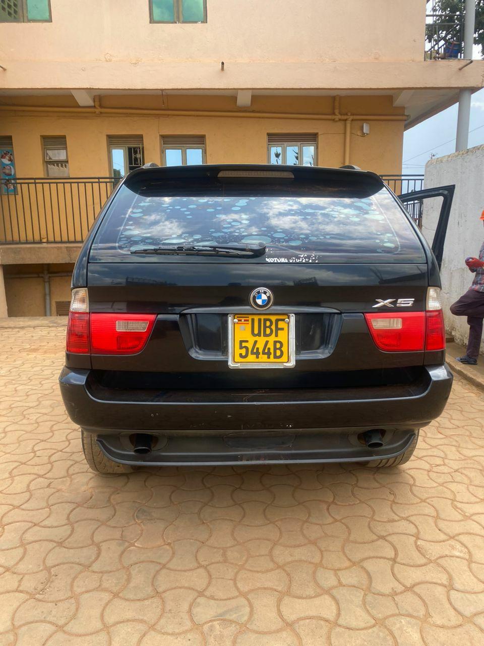 A picture of BMW X5
