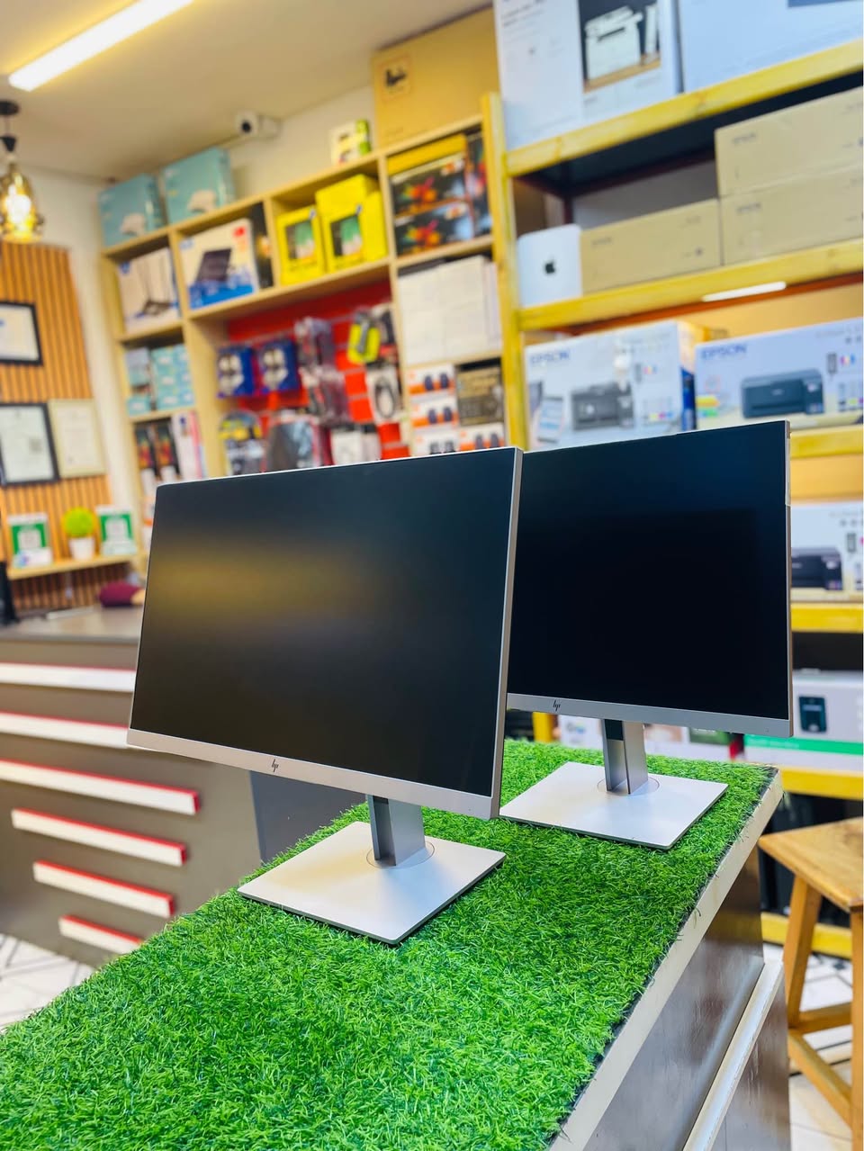 A picture of Hp Monitor 24 inches Tsh 280 000