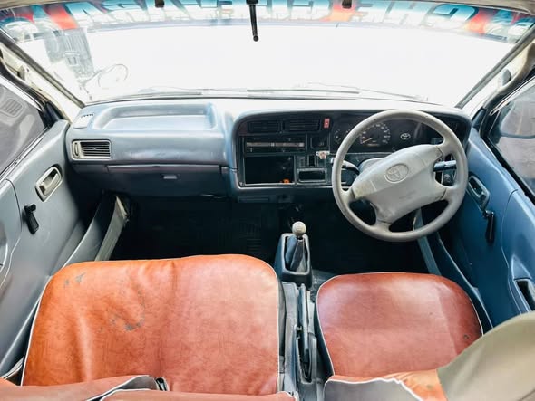 A picture of Toyota hiace