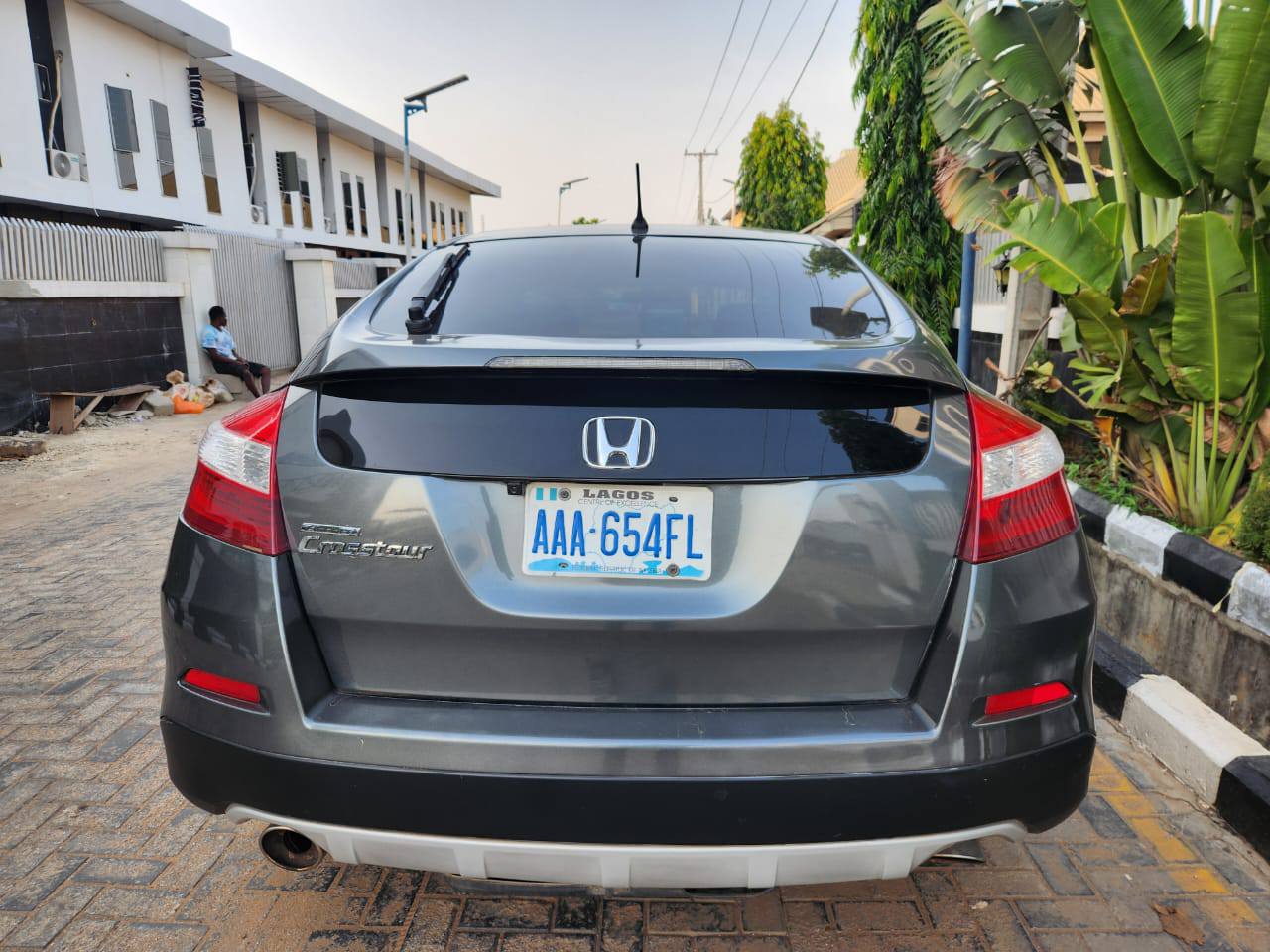 A picture of Very Clean And Sound Honda Crosstour 2010 upgraded fully to