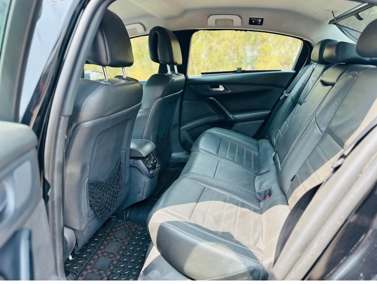 A picture of PEUGEOT 508 2014
