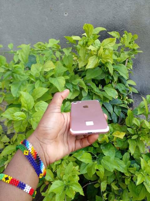 A picture of IPhone 7G