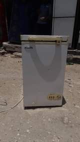 A picture of nauza freezer lita 100 na godoro