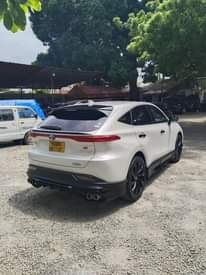 A picture of Toyota harrier