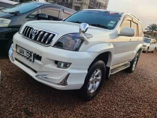 A picture of TOYOTA LAND CRUISER UAW price 55m Wstup 0759539100 0776717226