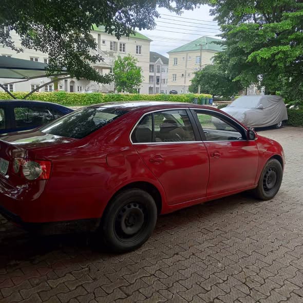 A picture of 2008 Volkswagen jetta manual