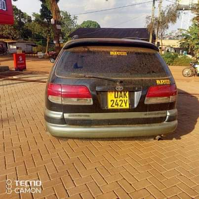 A picture of 1979 Toyota caldina 1995