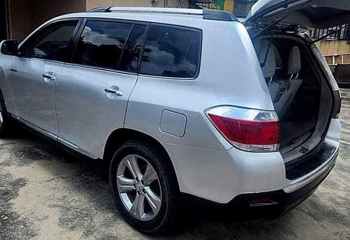 A picture of 2013 Highlander