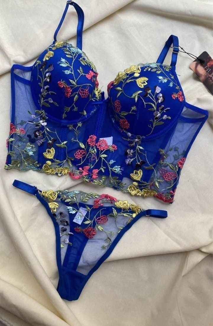A picture of Lingeries