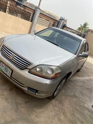 A picture of Toyota mark II