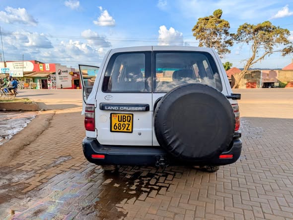 A picture of Land cruiser 1HZ diesel 65m 0757229773