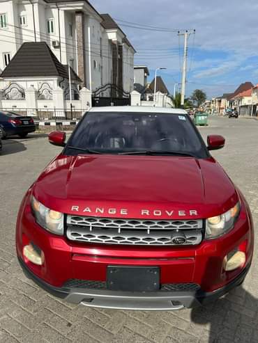 A picture of Brand New Standard 2013 014 RR Evogue 66k Miles Accident