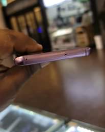 A picture of SAMSUNG GALAXY S9 4