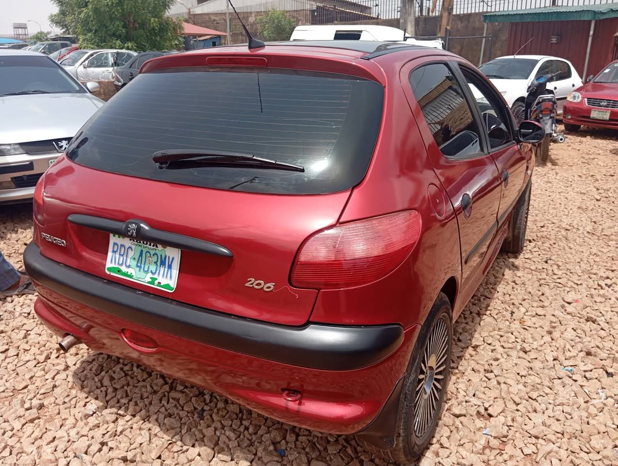A picture of Extremely neatly used puegoet 206 manual transmission Ac needs attention