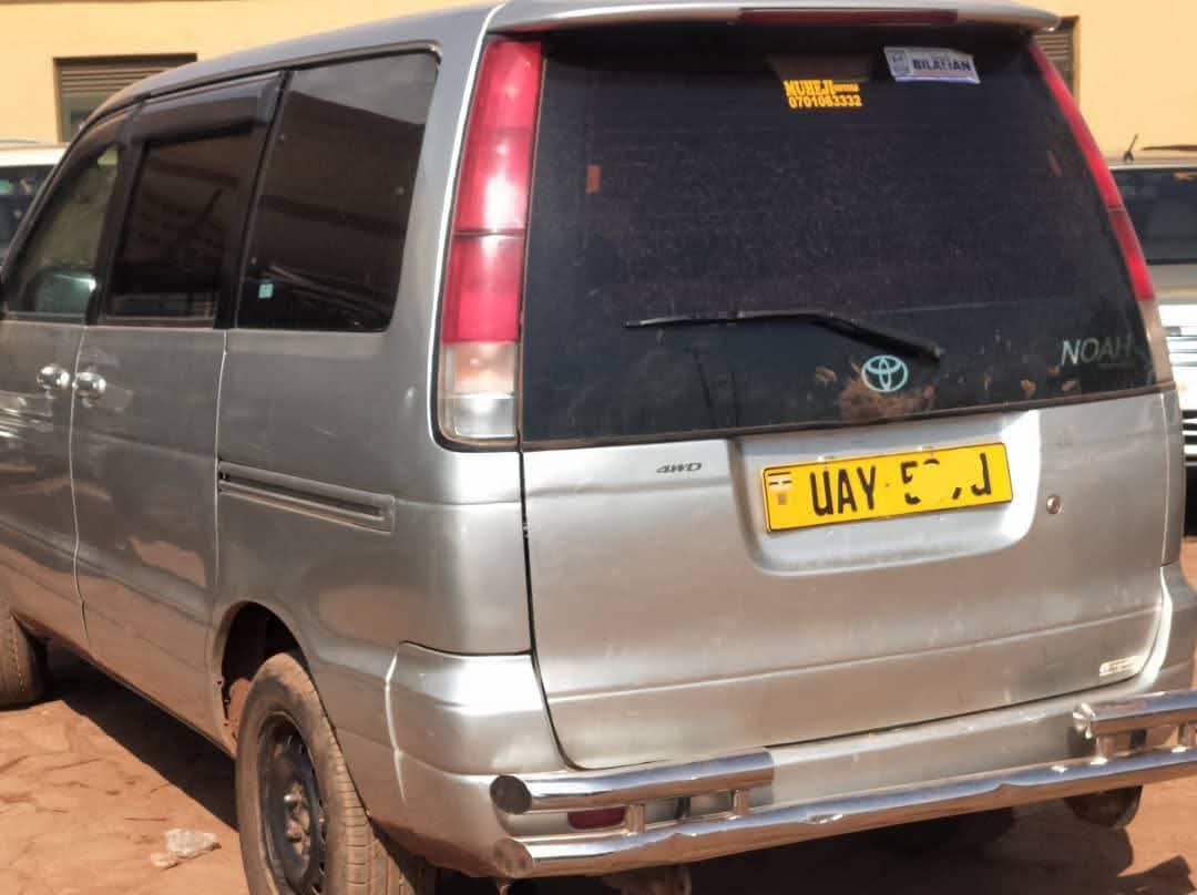 A picture of TOYOTA NOAH ROAD TOURER 4WD