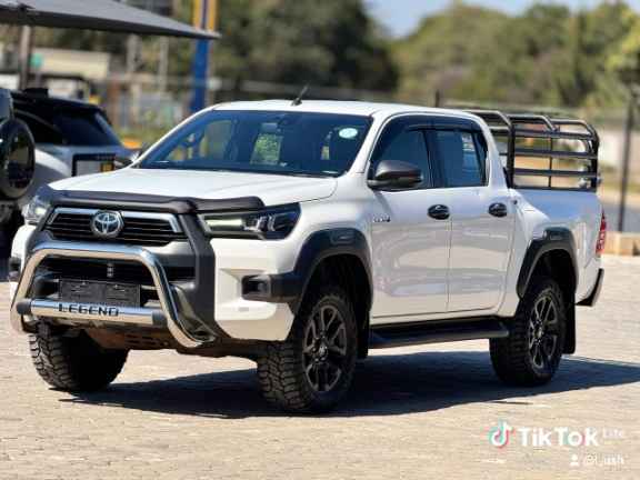 used toyota hilux