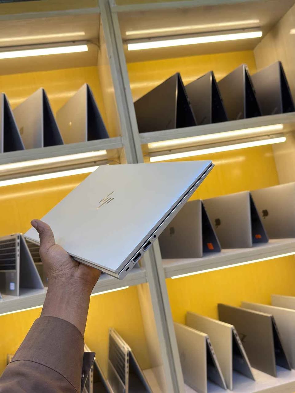 A picture of Hp Elitebook 840 G8 11th