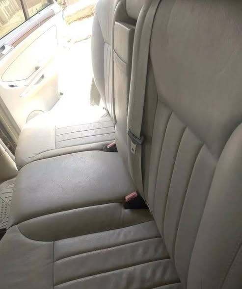 A picture of Mercedes Benz ML jeep 350 extremely mint engine untempered AC
