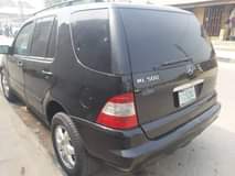 A picture of Mercedes Benz ML 500 2004 ik