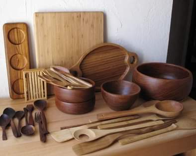 A picture of Wooden items