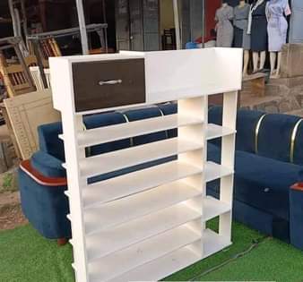 A picture of Shoe rack 0708966366