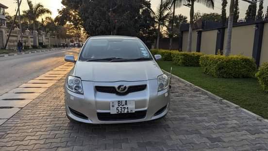 toyota auris