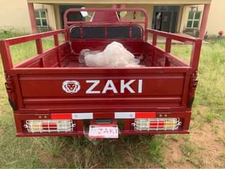 A picture of Tricycle keke with container