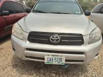 A picture of Toyota RAV4 2006 v6 Engine