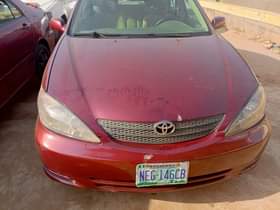 A picture of This too cars are out for sale the too cars